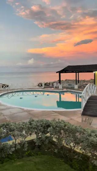 Sea 7 Appartement Ocho Rios Buitenkant foto