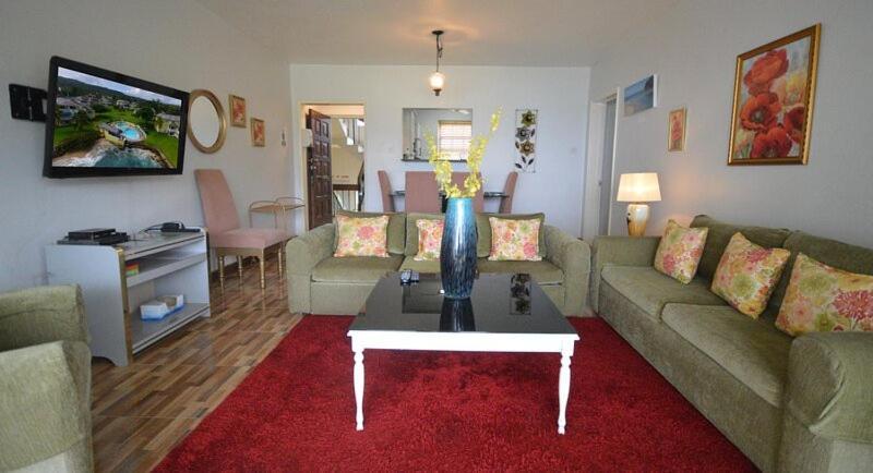 Sea 7 Appartement Ocho Rios Buitenkant foto